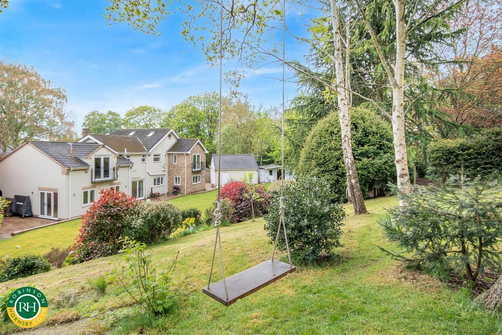 Views from rear of garden