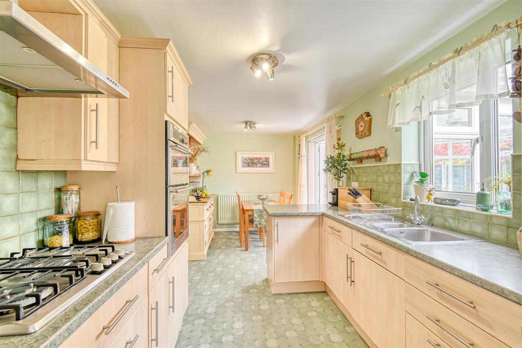 27 Greenway Avenue, Alveley, Bridgnorth 4 bed detached house for sale ...