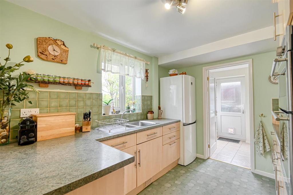 27 Greenway Avenue-19.jpg