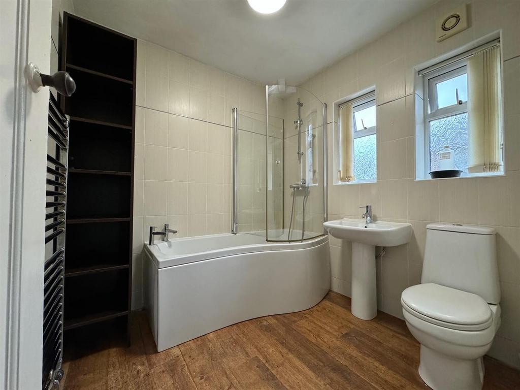 M31 Bathroom.jpg