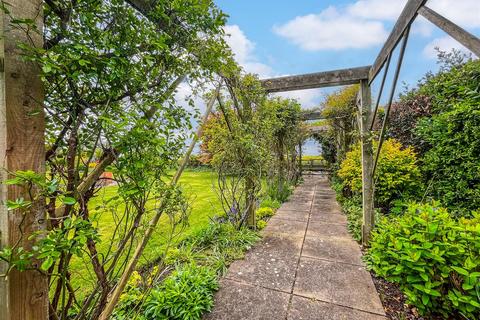 3 bedroom detached bungalow for sale, Weeamara, Grove Park, Hampton-on-the-hill, Warwick