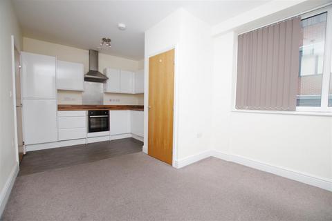 1 bedroom flat to rent, Farnsby Street, Swindon SN1