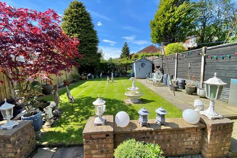 3 bedroom terraced house for sale, Merebrook Road, Macclesfield