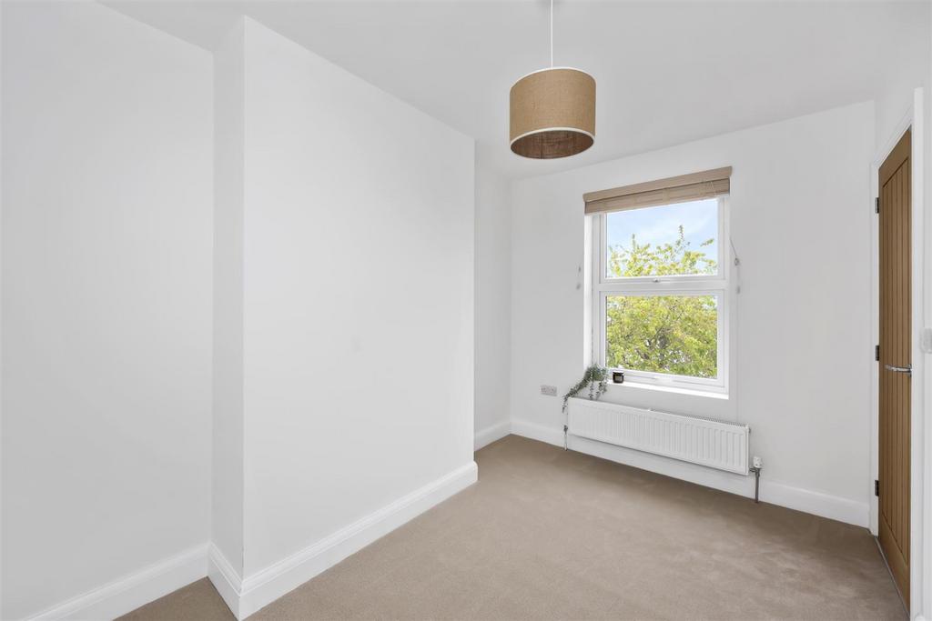 Queens Park Road, 016.jpg
