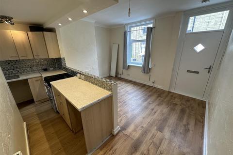 1 bedroom terraced house to rent, Harley Place, Brighouse