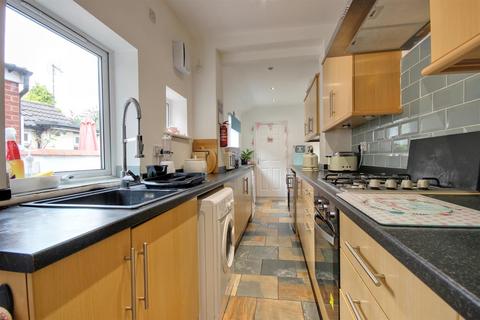 2 bedroom terraced house for sale, Grovehill Road, Beverley