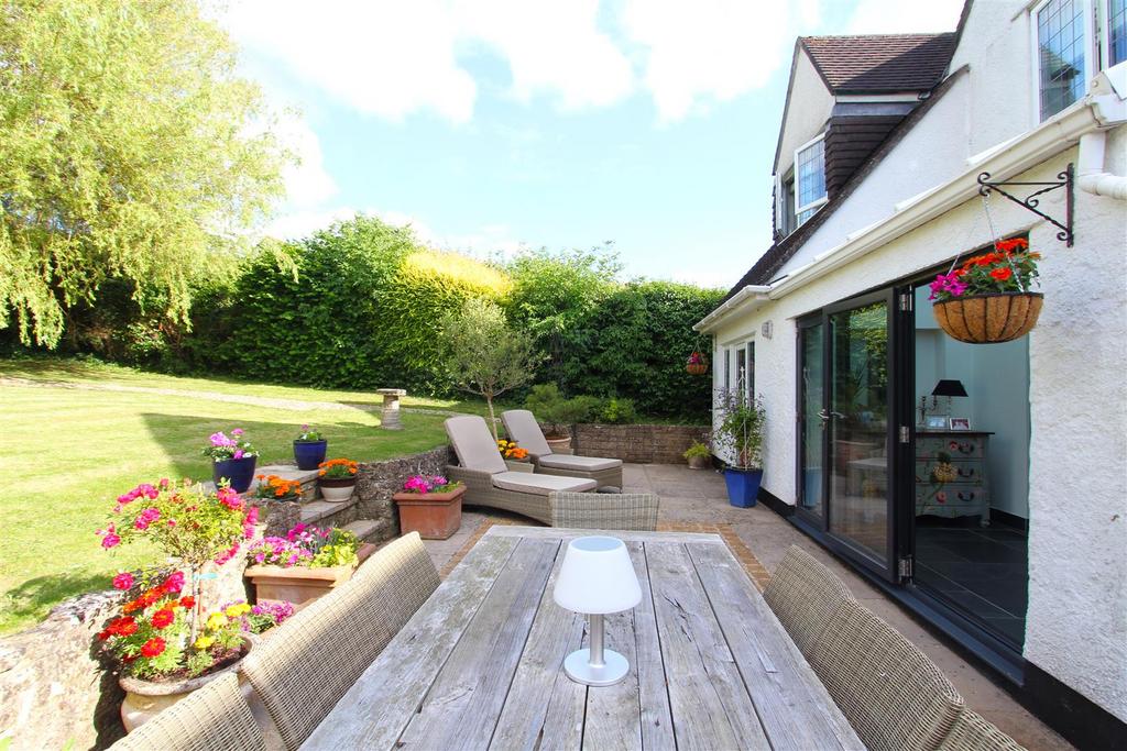 New external patio.JPG