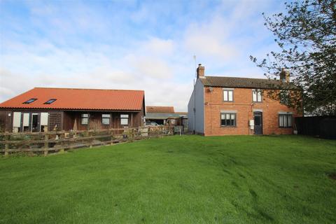 4 bedroom detached house for sale, Lincoln Lane, Middle Rasen, Market Rasen LN8