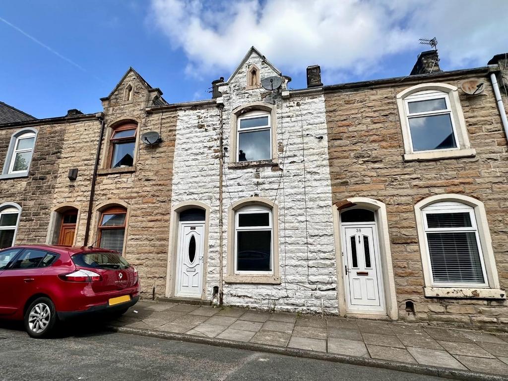 Albert Street, Padiham, Burnley 2 bed terraced house for sale £87,500