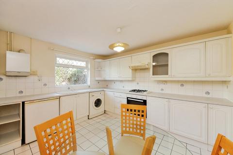 17 Cophams Close, Solihull, B92 9JJ