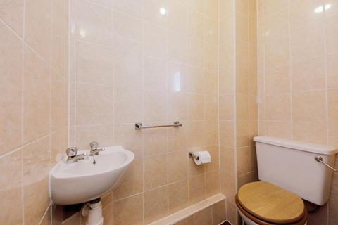 17 Cophams Close, Solihull, B92 9JJ