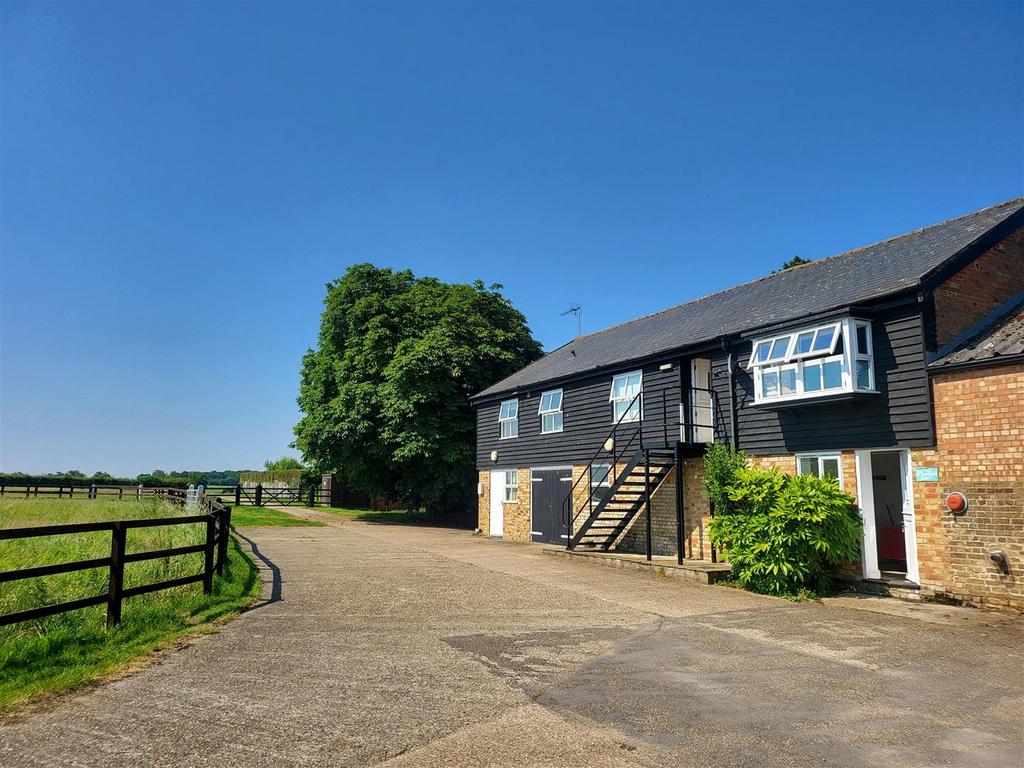 Arches hall stud