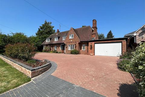 5 bedroom detached house for sale, Myton Road, Warwick