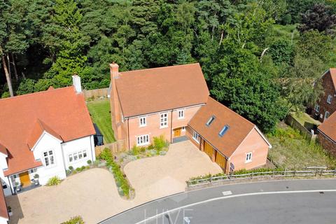 4 bedroom detached house for sale, Badgers Walk, Ferndown BH22