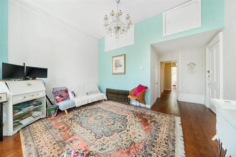 2 bedroom flat for sale, Stoke Grange, Clandon Road, Guildford