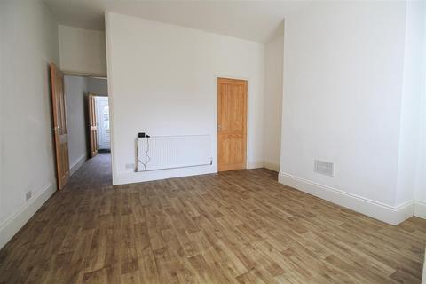 2 bedroom terraced house to rent, Lime Grove, Denton M34