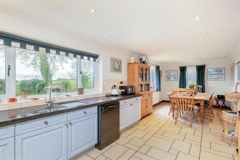 4 bedroom detached house for sale, High Street, Chipping Norton OX7