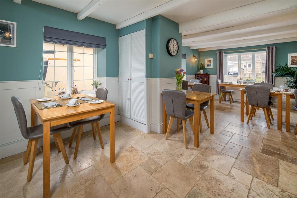Guest Dining Room