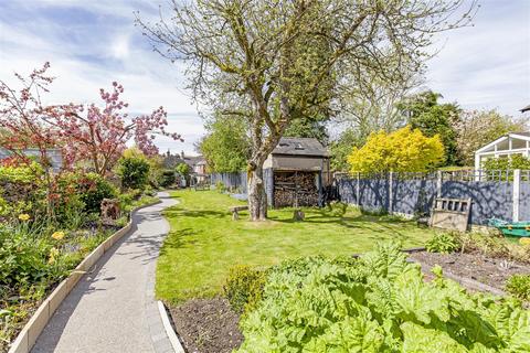 3 bedroom terraced house for sale, Greaves Lane, Ashford-In-The-Water, Bakewell