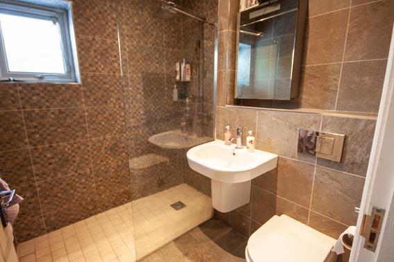 Annex shower room