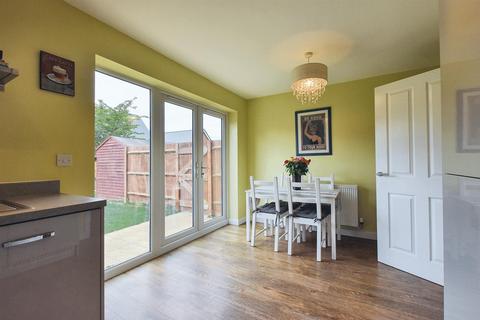 35 Greystone Square, Wouldham, Rochester, ME1 3FP