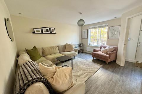 19 Bailey Road, Wilmslow, SK9 2TX