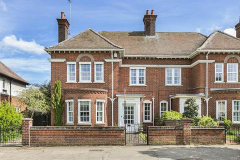 6 bedroom semi-detached house for sale, The Avenue, Newmarket CB8