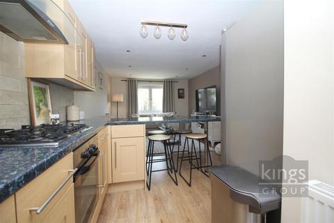 2 bedroom maisonette for sale, Sycamore Field, Harlow