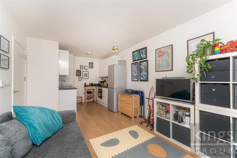 1 bedroom apartment for sale, Gainsford Road, London