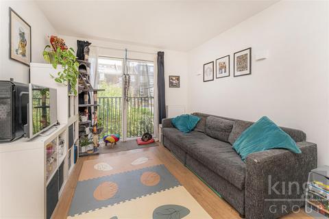 1 bedroom apartment for sale, Gainsford Road, London