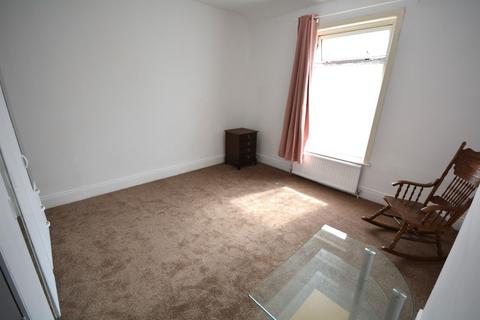 2 bedroom terraced house to rent, Howlish View, Coundon