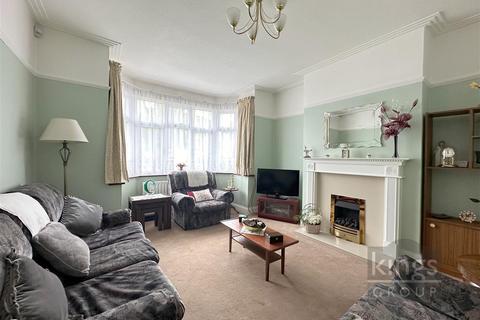 137 Amberley Road, Enfield, EN1 2RB