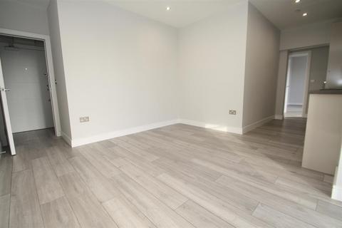 1 bedroom apartment to rent, Victoria Avenue, Southend-On-Sea