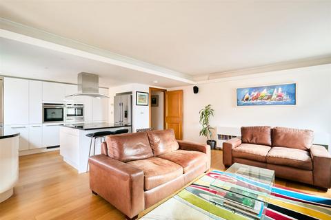 3 bedroom apartment for sale, William Morris Way, Fulham, SW6