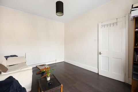 1 bedroom flat for sale, Grange Park, Ealing, London