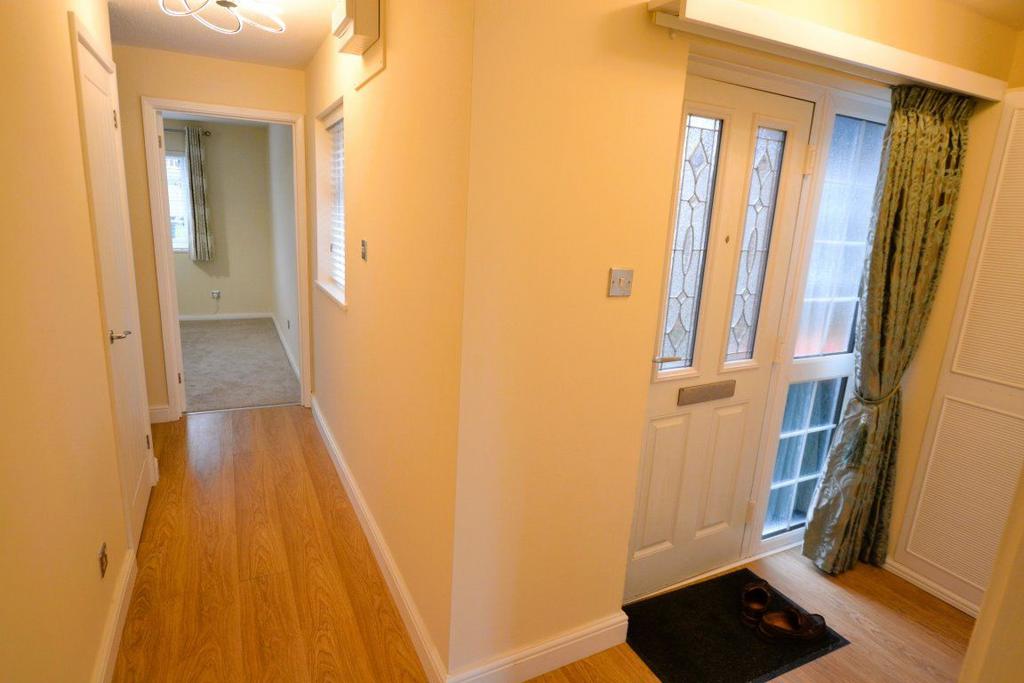 Upper Sundon, Bedfordshire 2 bed semidetached house £1,200 pcm (£277 pw)
