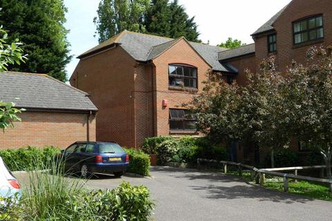 2 bedroom apartment to rent, Exeter