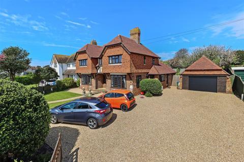 4 bedroom detached house for sale, Sutton Avenue, Seaford