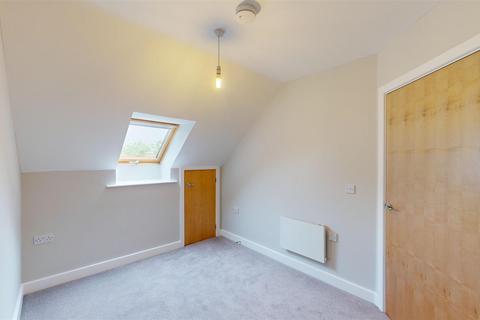 2 bedroom apartment to rent, Copthorne, Shrewsbury