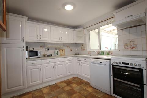 3 bedroom terraced house for sale, Westfield Road, Chandler's Ford, Eastleigh