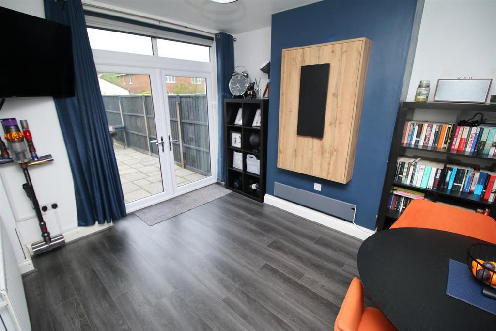 Margaret Avenue, Bedworth 3 bed terraced house for sale £237,500