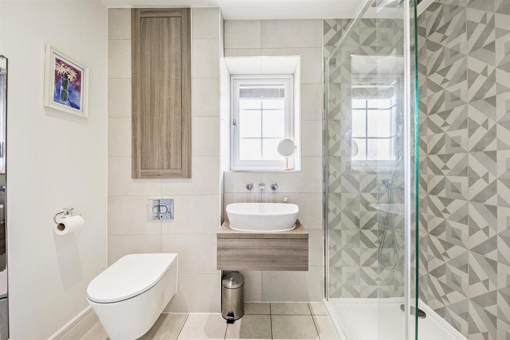Ensuite shower room