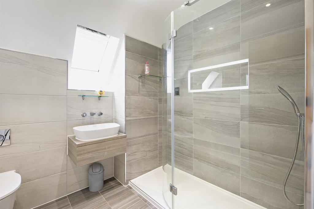Ensuite shower room