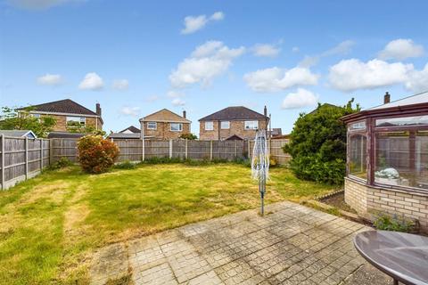 3 bedroom detached house for sale, Thirsk Drive, Lincoln