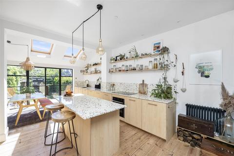 6 Ashford Road, Brighton, BN1 6LJ
