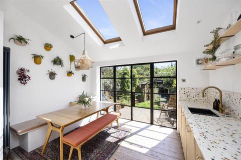6 Ashford Road, Brighton, BN1 6LJ