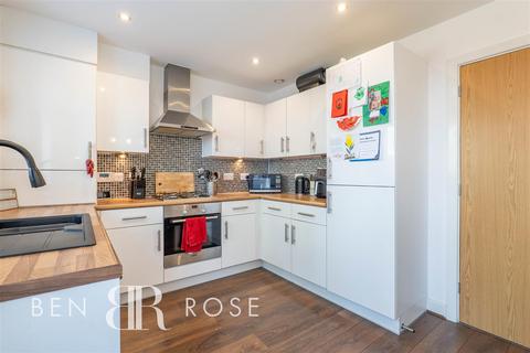 12 Boardman Close, Farington, Leyland, PR25 3DB