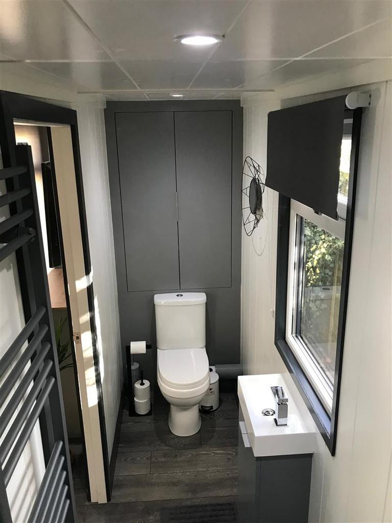 Interion Shower Room