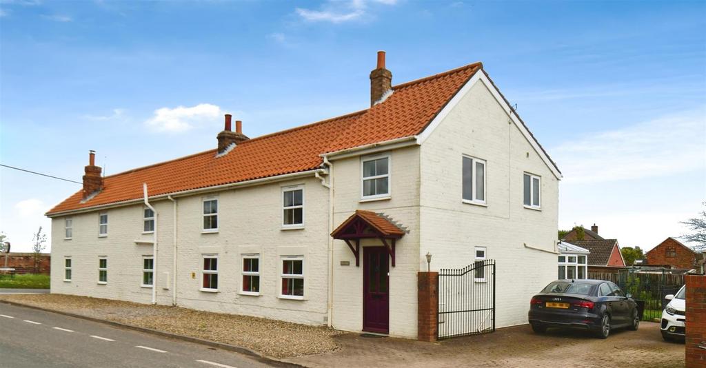 Rectory Road, Roos, Hull 5 bed detached house for sale £495,000