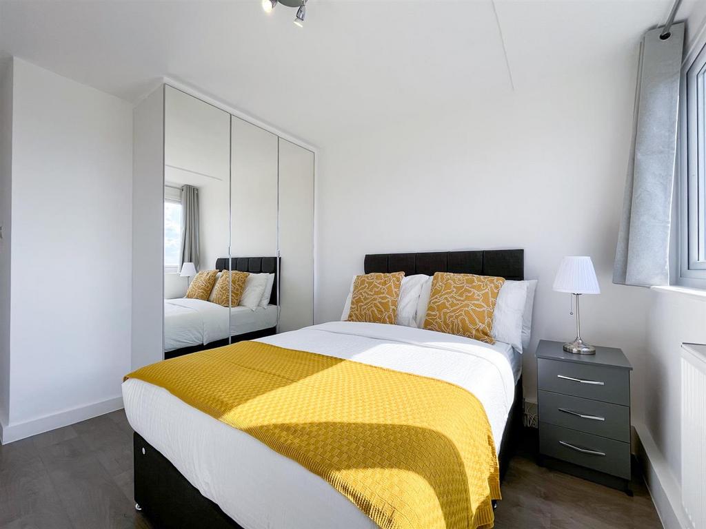 Bedroom 1 (1 of 1).jpg